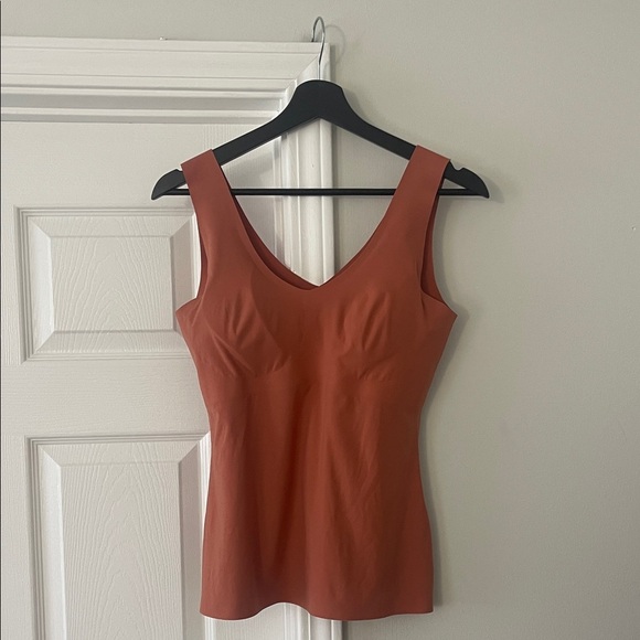 Knix Luxelift V-Neck Tank NEW - Picture 1 of 3
